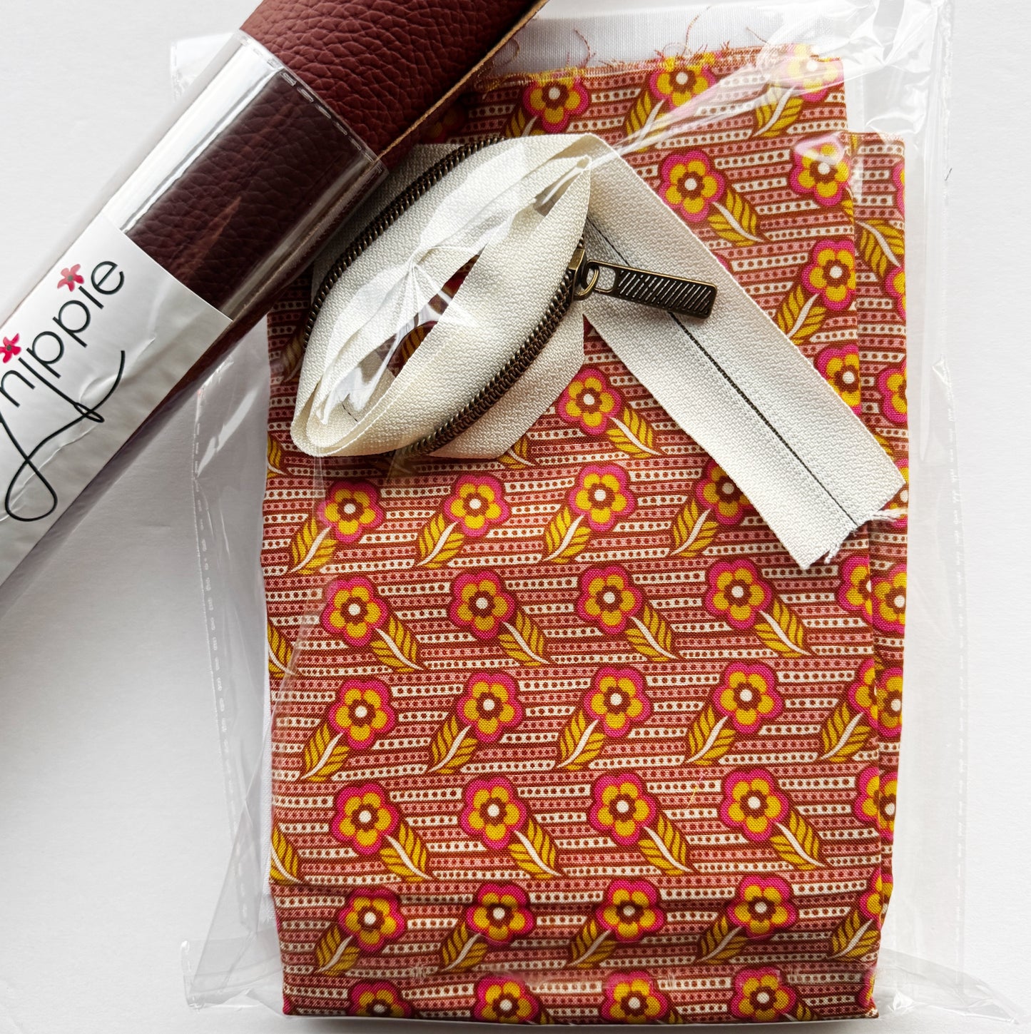 Lola Bag Kit with Moonglow Vinyl