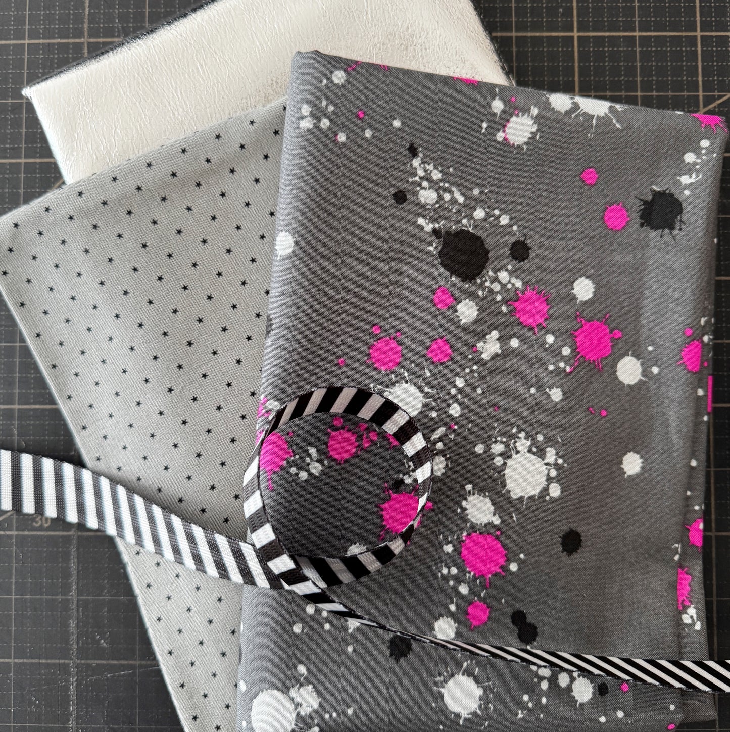 Fabric + vinyl or cork Matchups Week 34