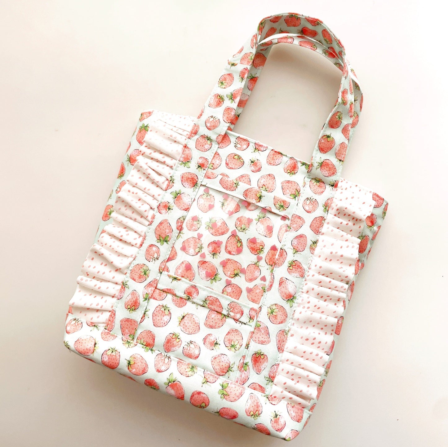 Strawberry print tote bag with ruffles