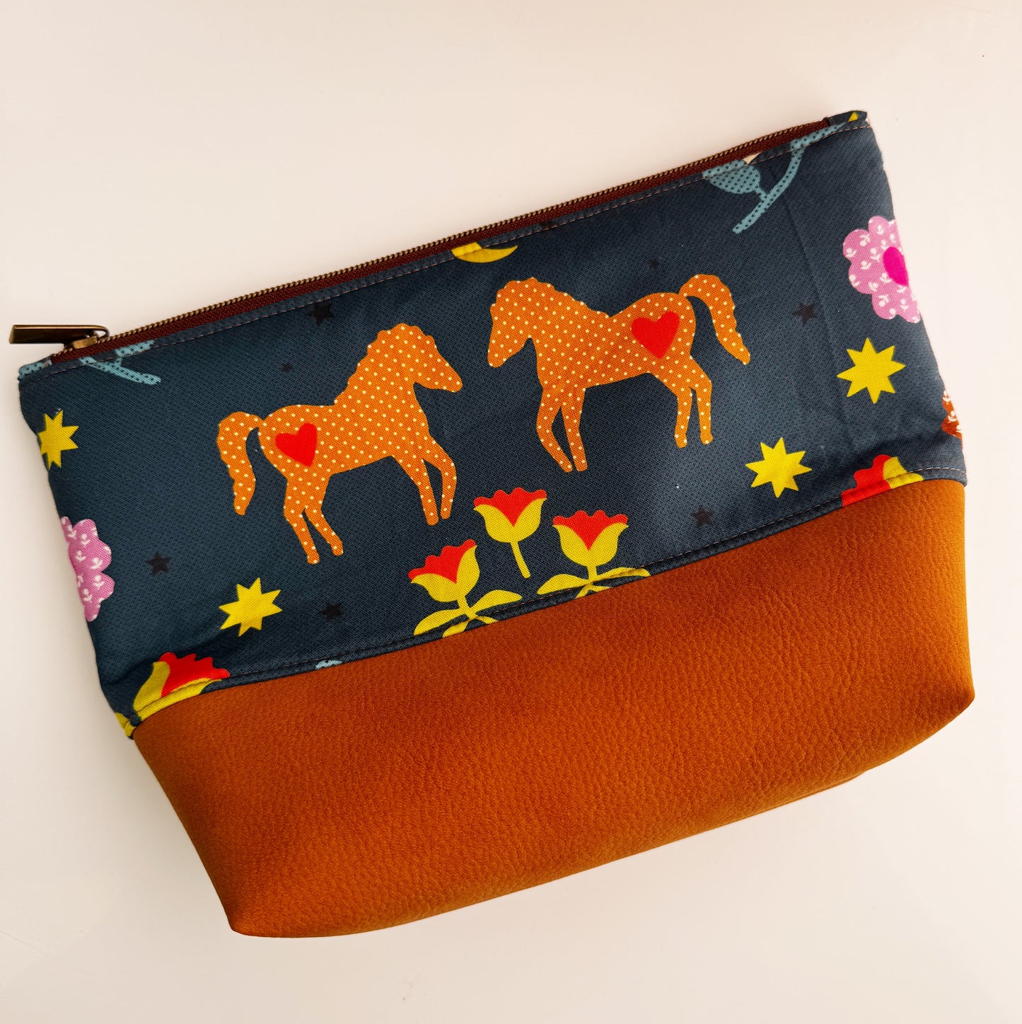 Stevie Bag Kit w/ Saddle Brown and Ruby Star Society Fabric