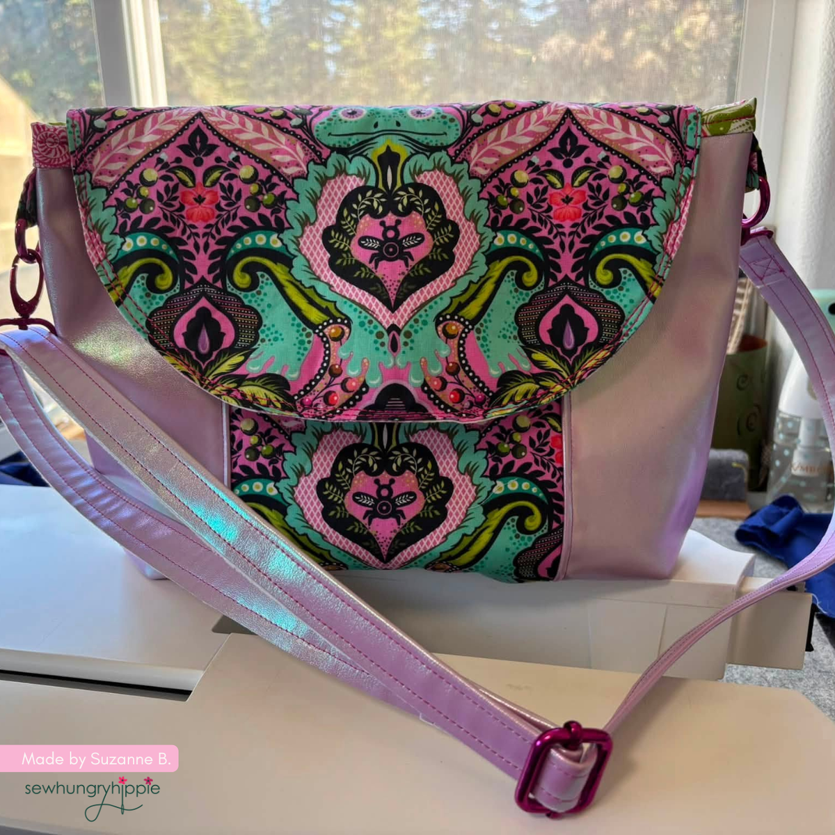 Manhattan Saddle Bag sewing pattern