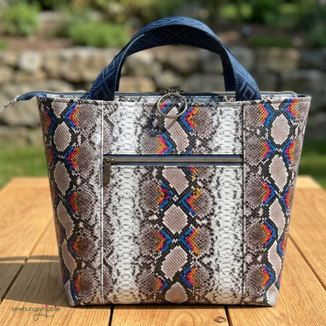 Snake Texture Vinyl Roll – 18” x 54”