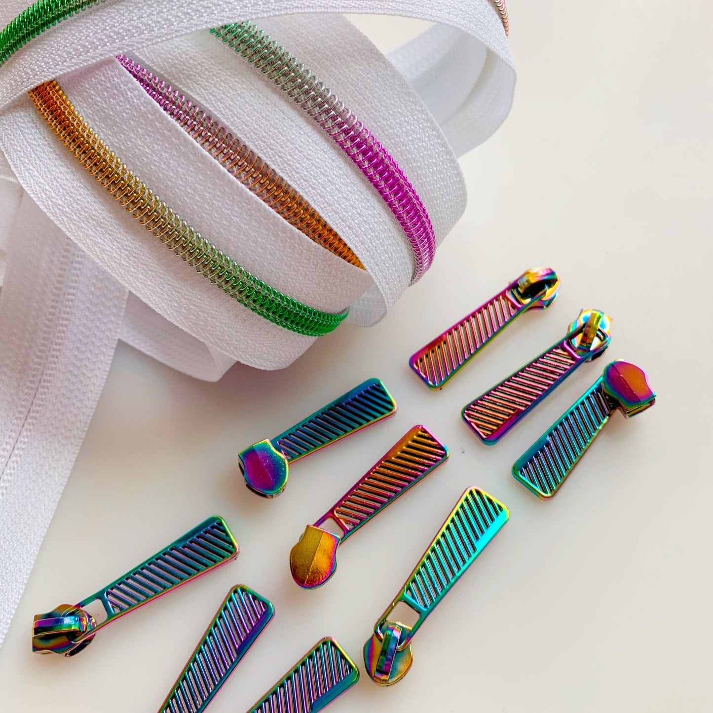 ACS_1059 Rainbow Zipper Tape and Pulls