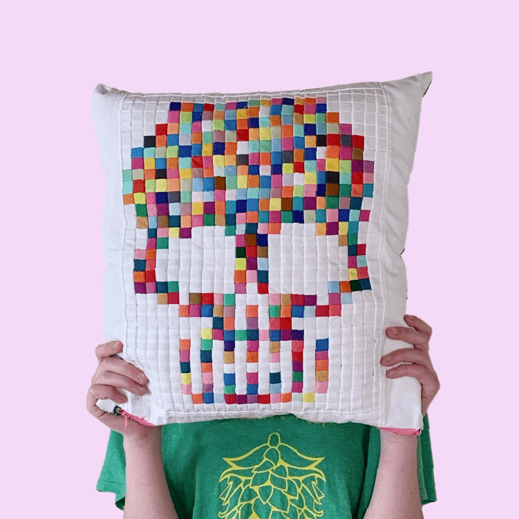 Pixel skull pillow, IMG_1596_1