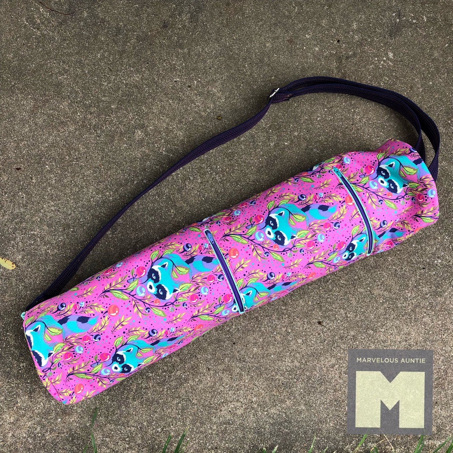 Pink bird print yoga mat bag