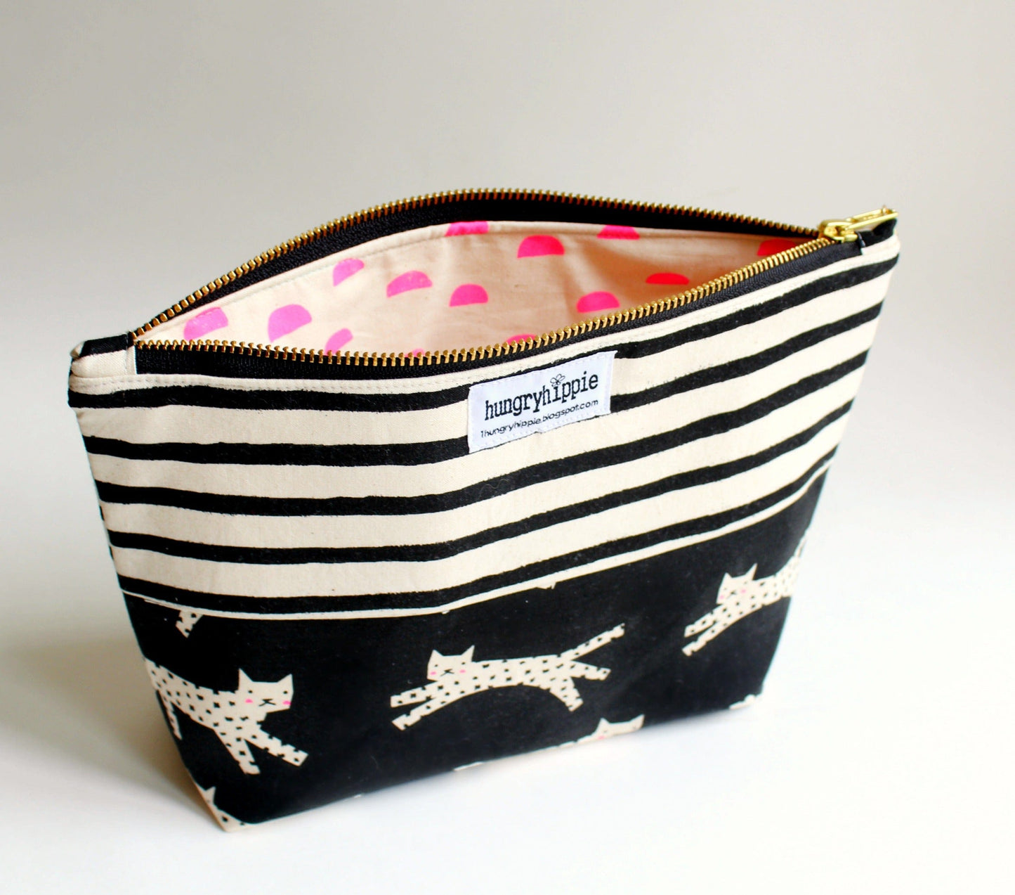 Kitty pouch with black and white stripes and cats