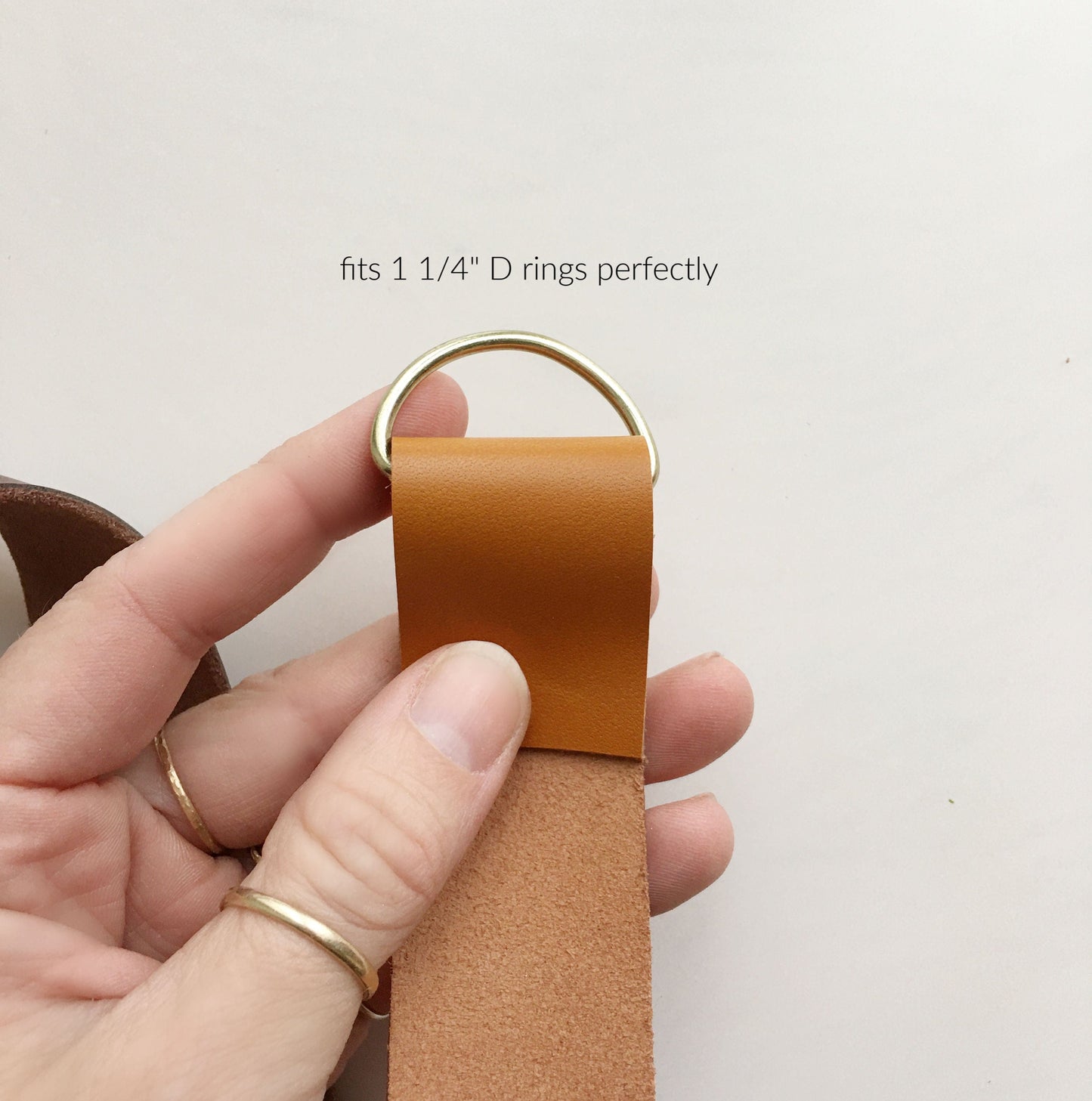 Leather strap with D-ring, fits 1 1/4 rings perfectly
