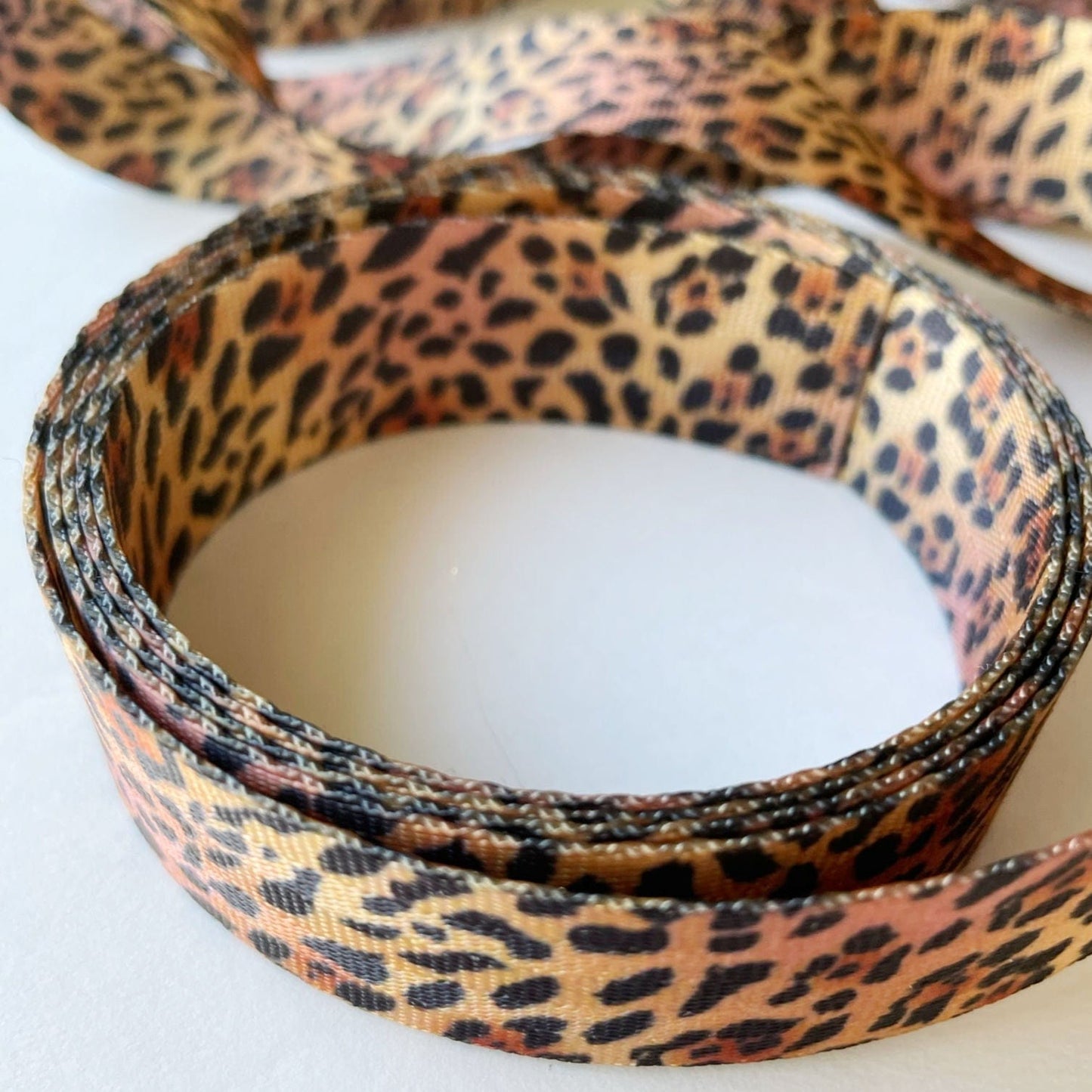 Leopard print seatbelt webbing