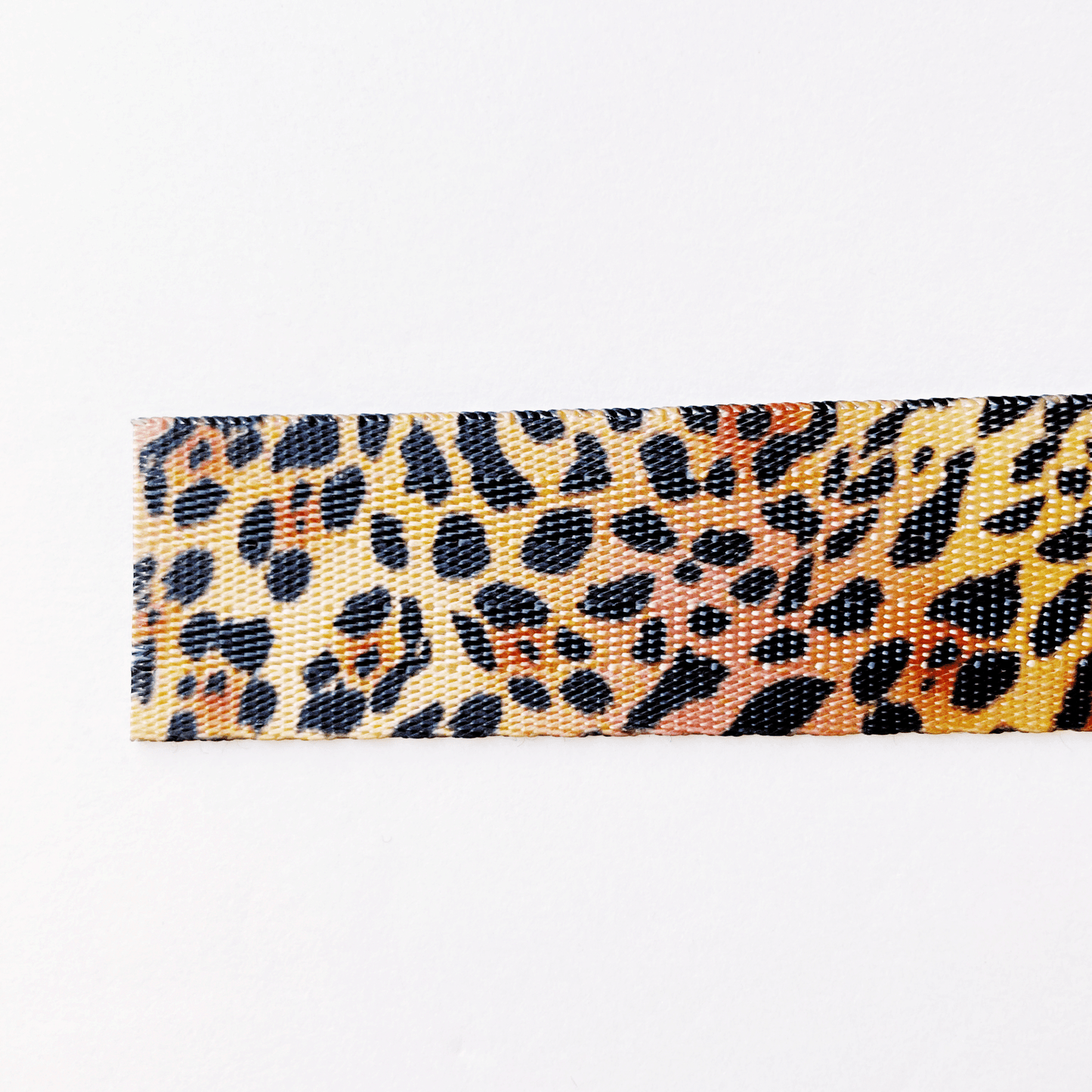 Leopard print seatbelt webbing
