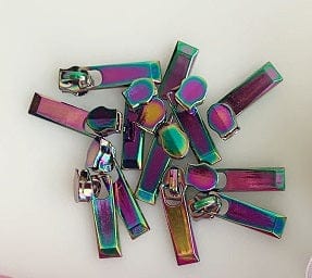 Iridescent zipper pulls