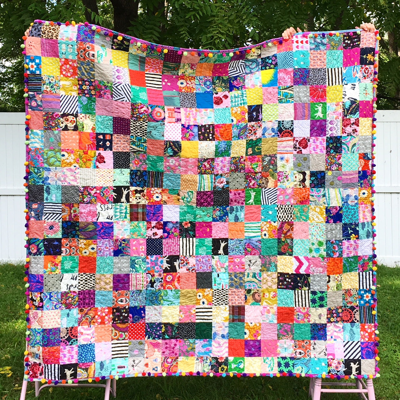 How to add Pom Pom Fringe to a quilt | SewHungryhippie