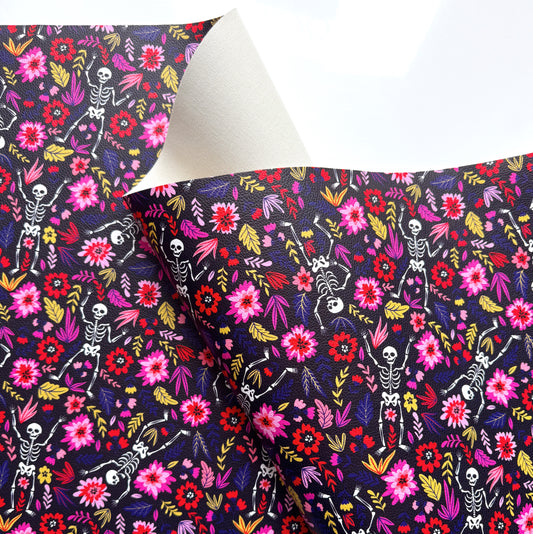 Skeleton Vinyl roll / sew hungryhippie