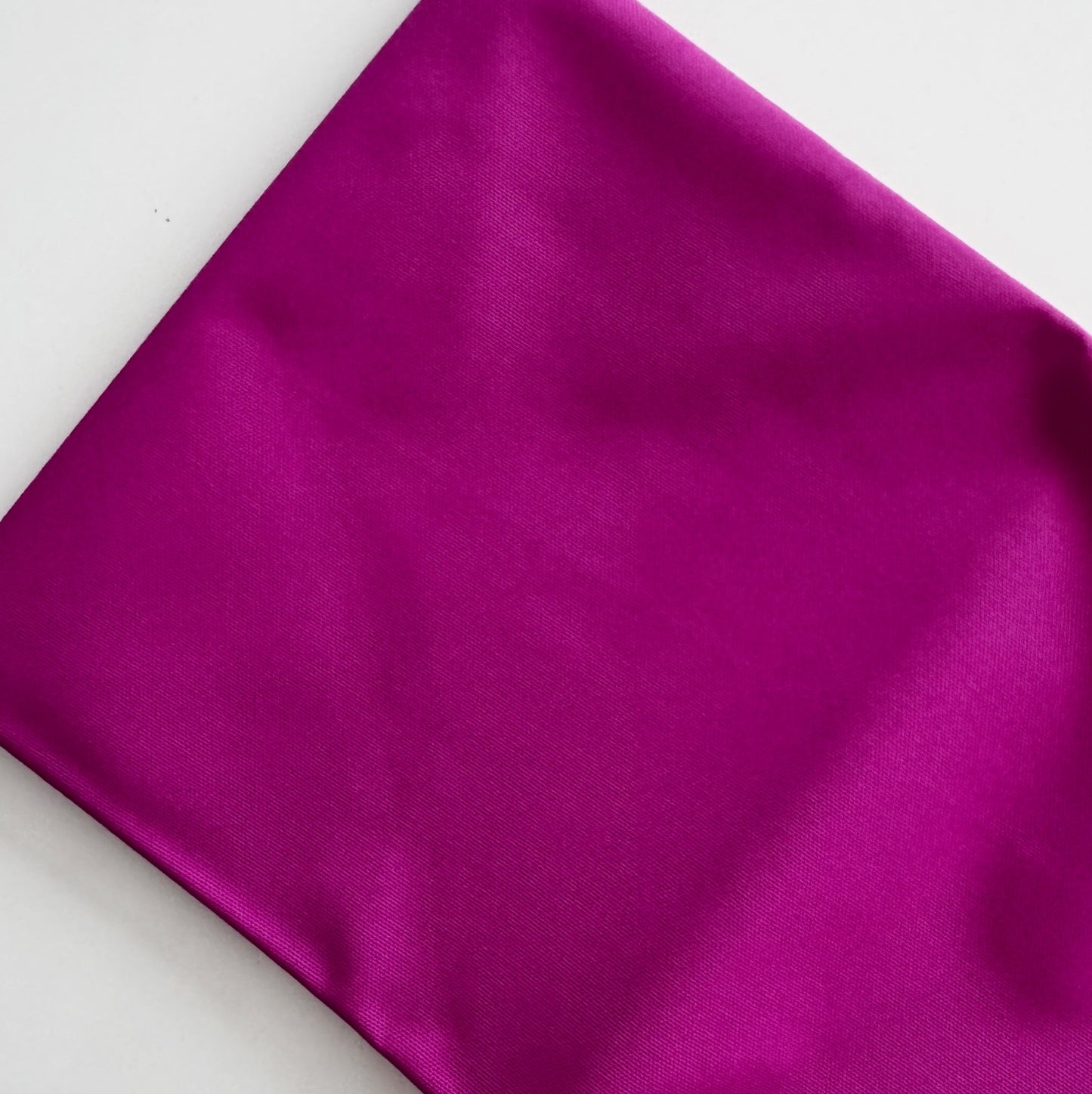 Bonded Nylon Fuchsia 36x56