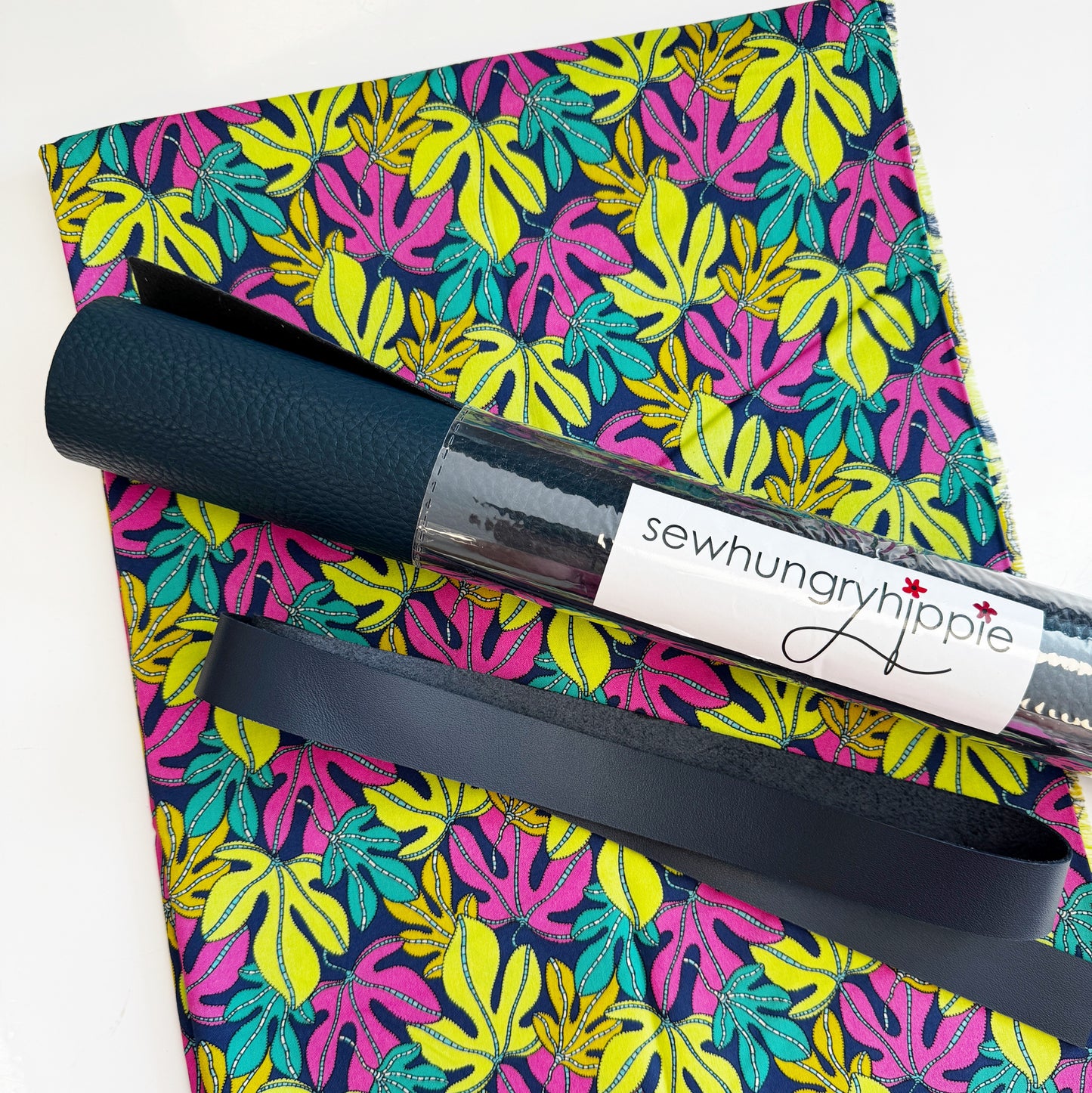 Weekly Vinyl & Fabric Matchup Bundle – Bag Making Craft Supplies May 27