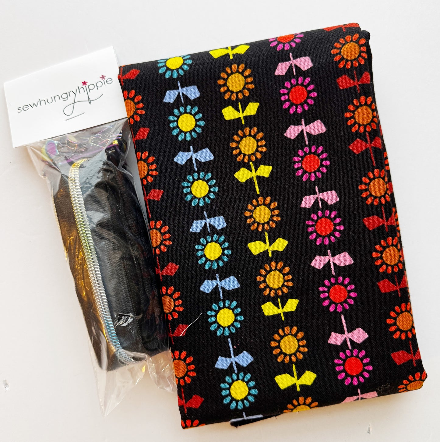 Friday Bundle Ruby Star Linen Canvas + Zipper Pack