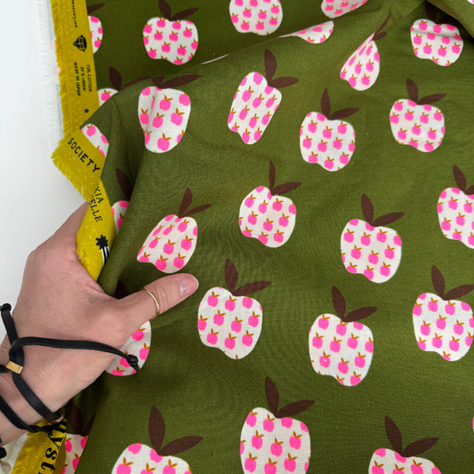 Big Apple Canvas Fabric Neon Pink – 36" x 44"