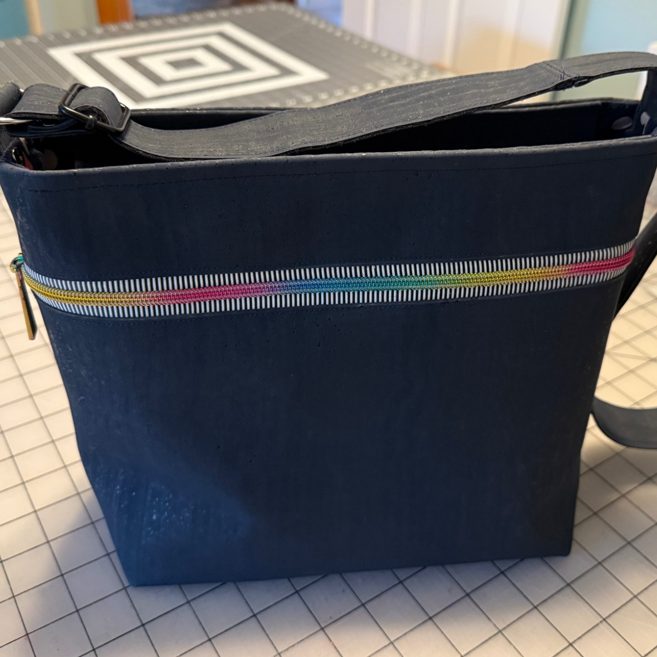 cute  rainbow zipper pulls for bag making