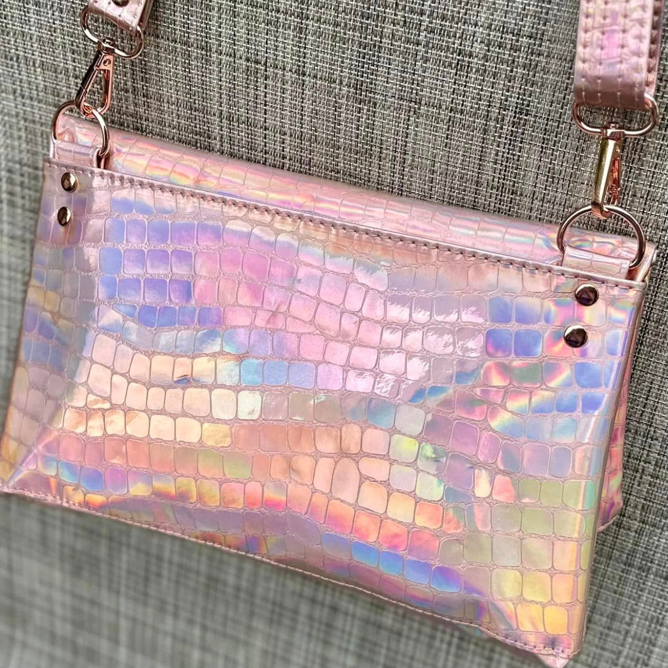 The Carly Clutch PDF sewing pattern