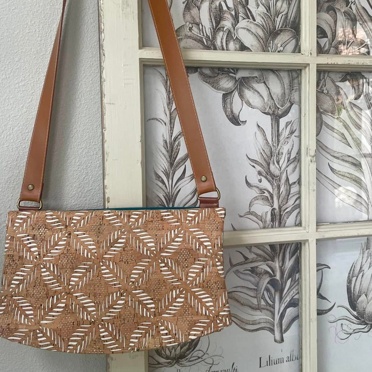 The Carly Clutch PDF sewing pattern