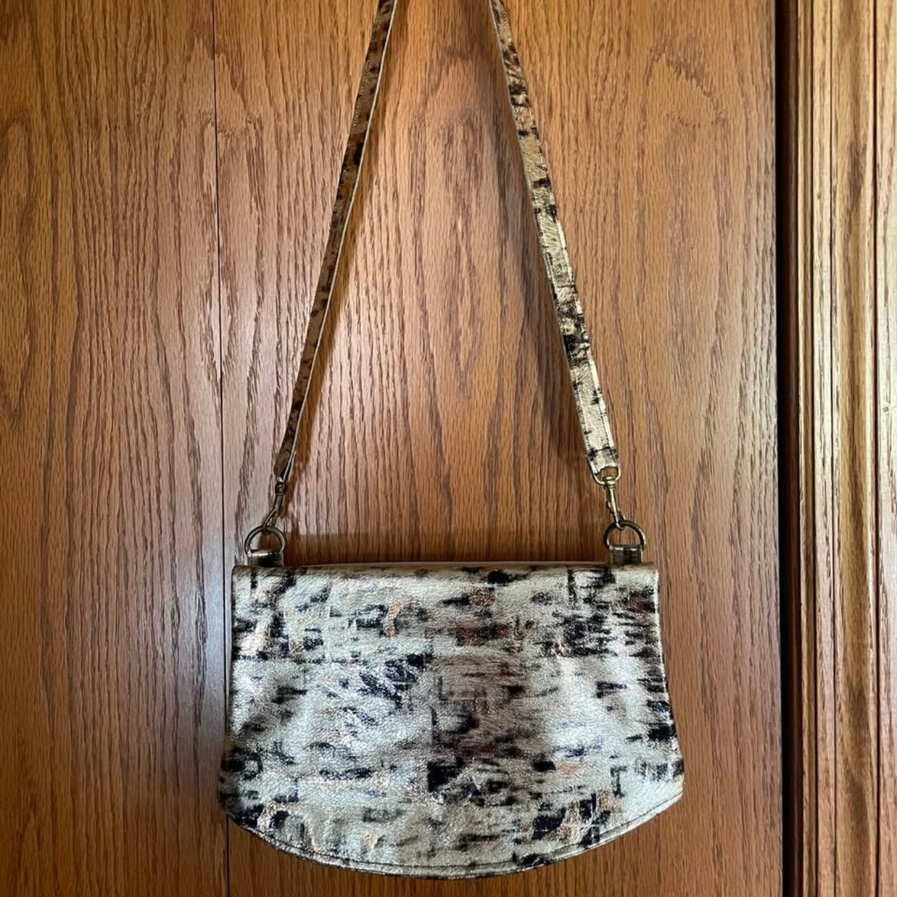 The Carly Clutch PDF sewing pattern