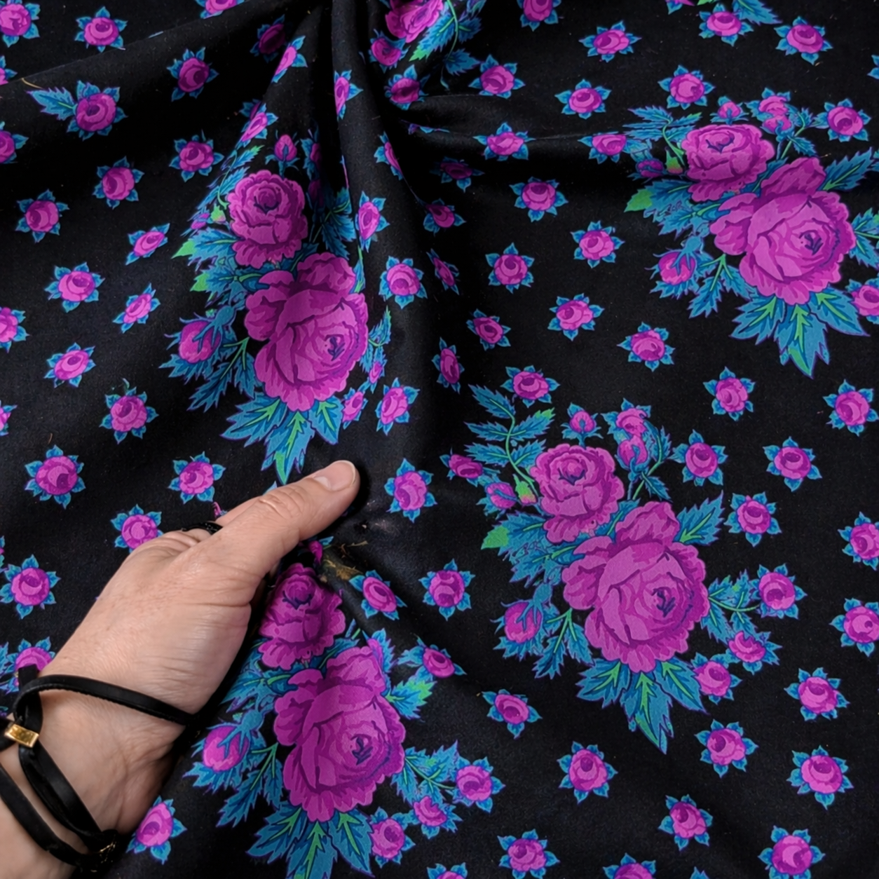 Kaffe Fassett Rosie Fabric in Cool | FreeSpirit Fabrics