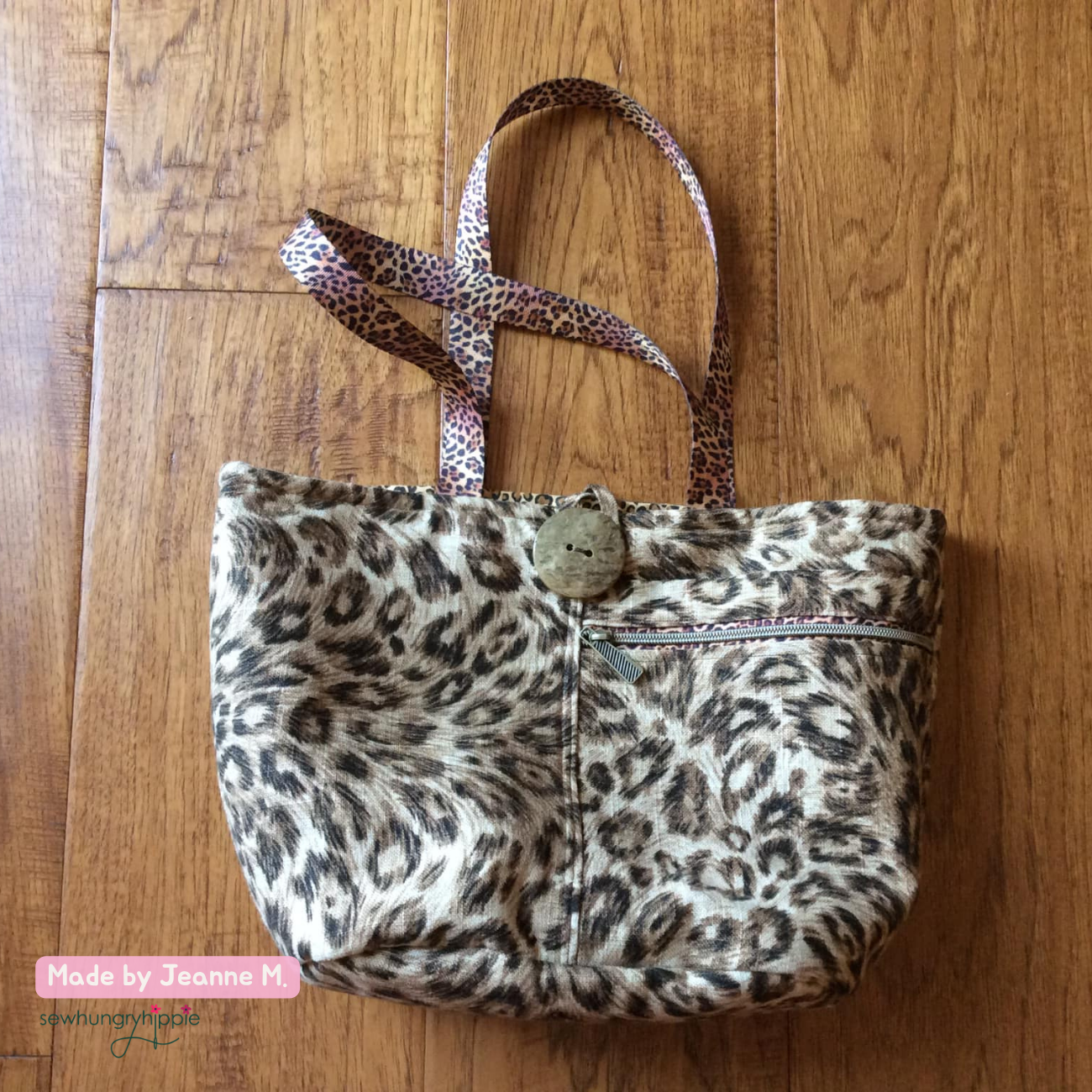 Noodlehead Crescent Tote Sewing Pattern – Printed Booklet