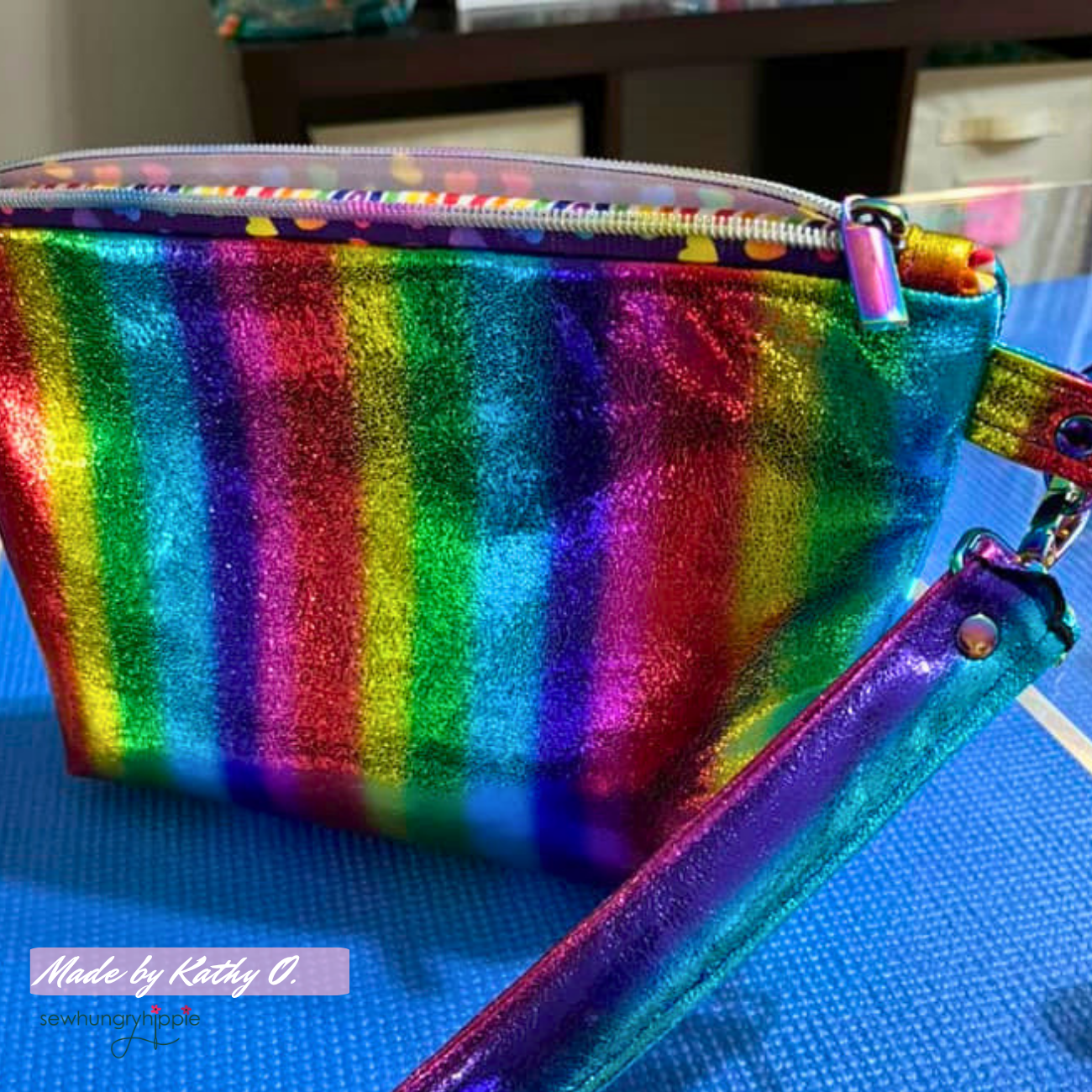 Easy Wrist Pouch PDF sewing pattern