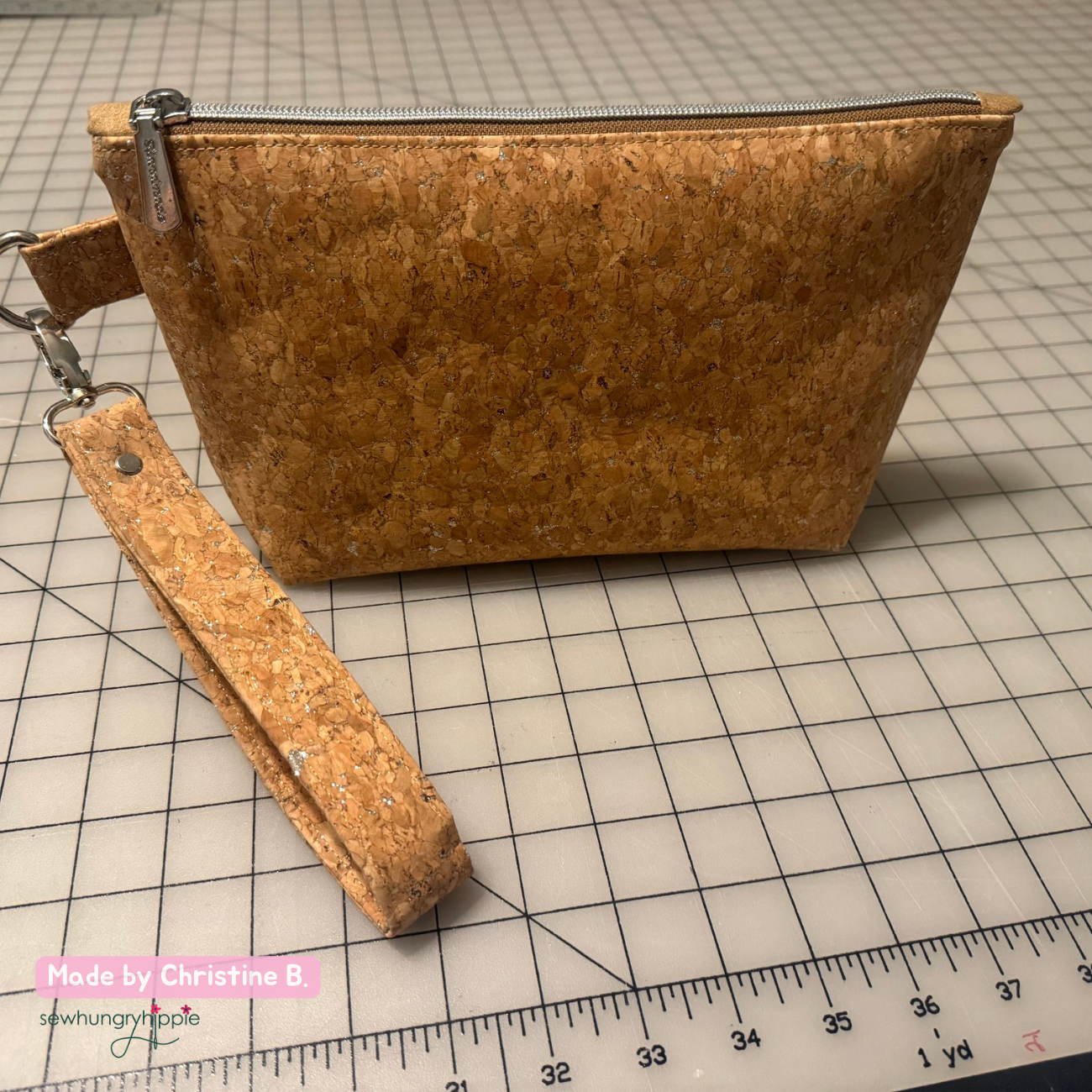 Easy Wrist Pouch PDF sewing pattern
