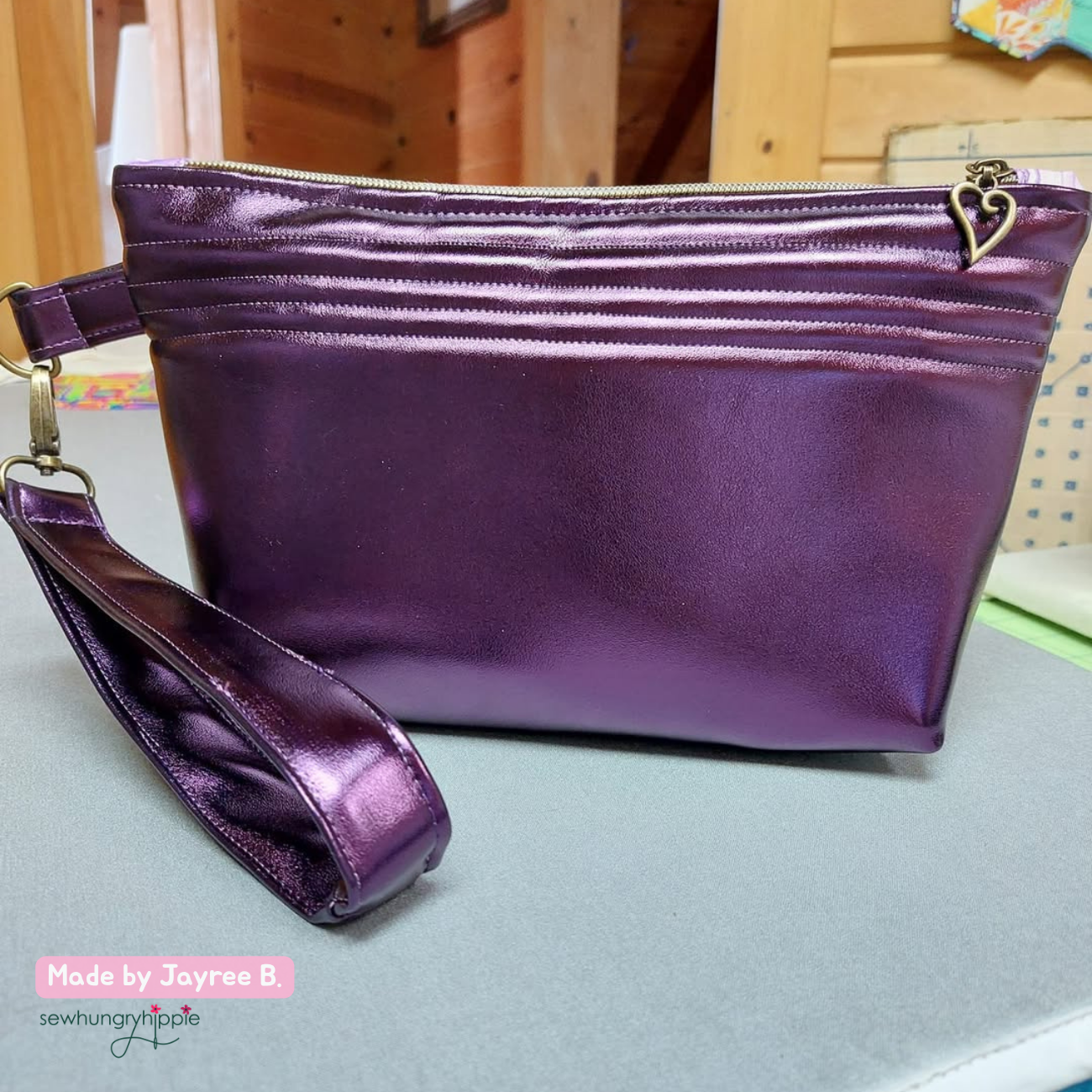 Easy Wrist Pouch PDF sewing pattern