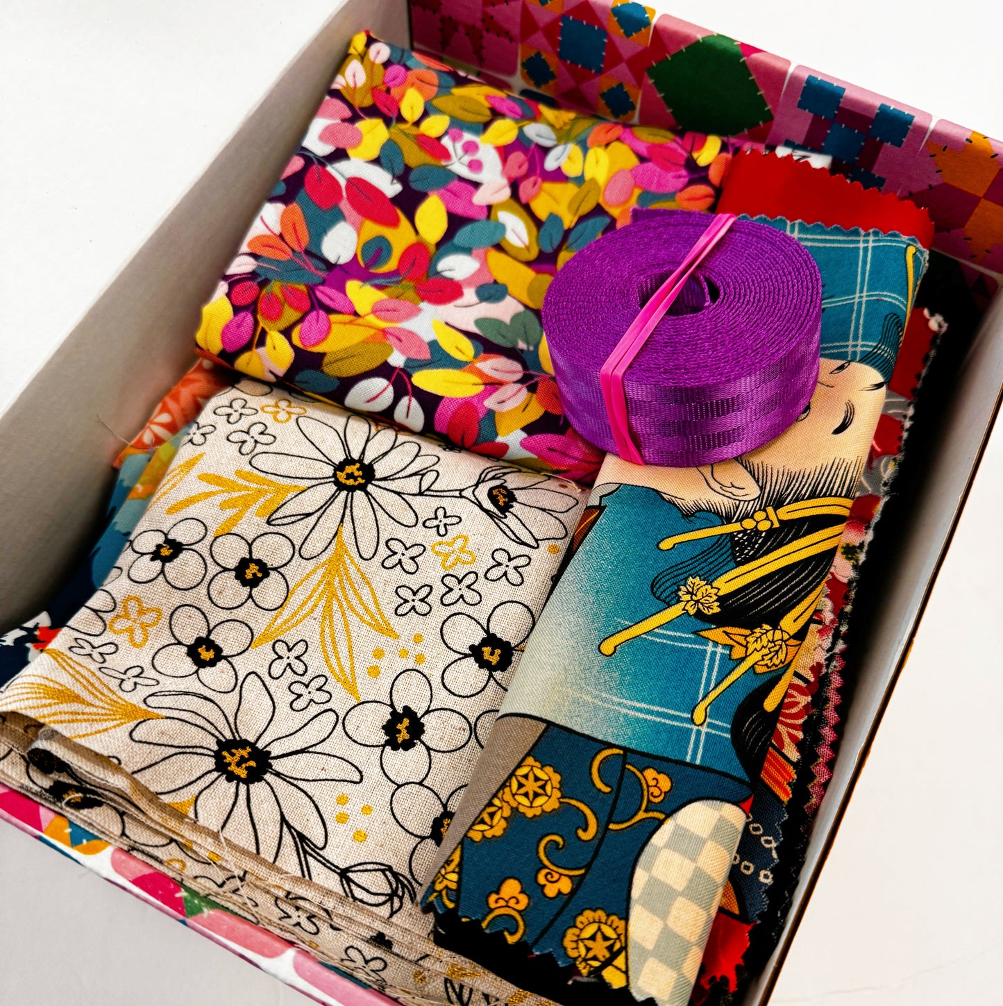 Special Quilty Fabric Box