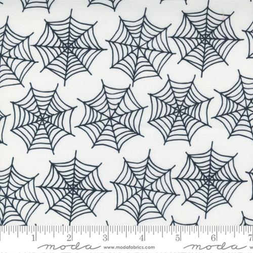 Holiday Essentials Webs 1 YD