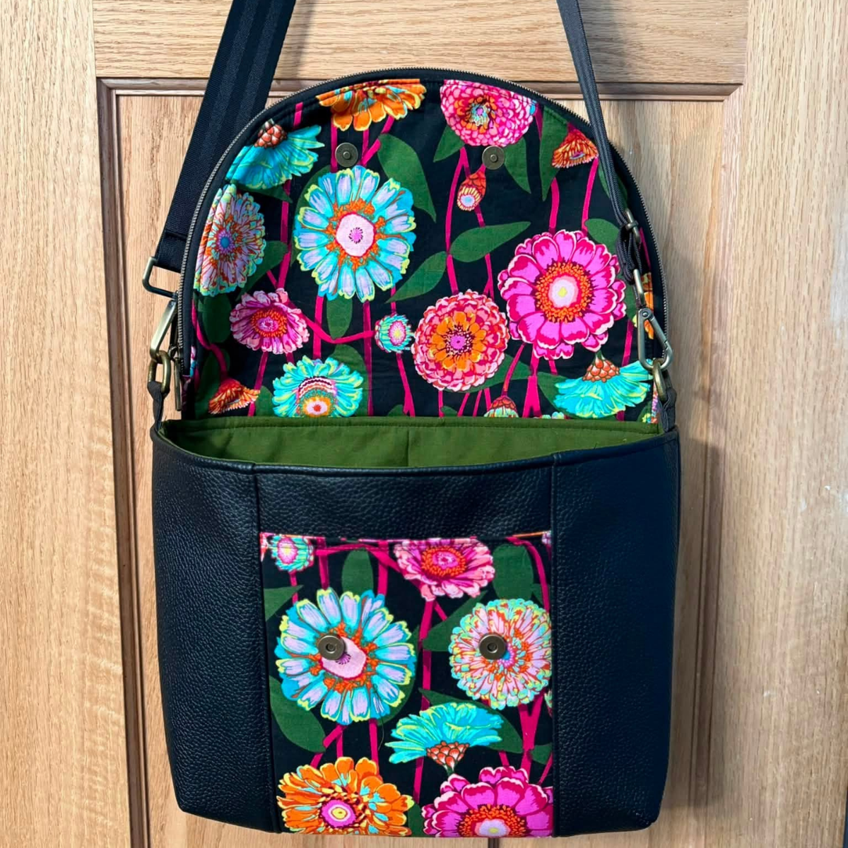 Manhattan Saddle Bag sewing pattern