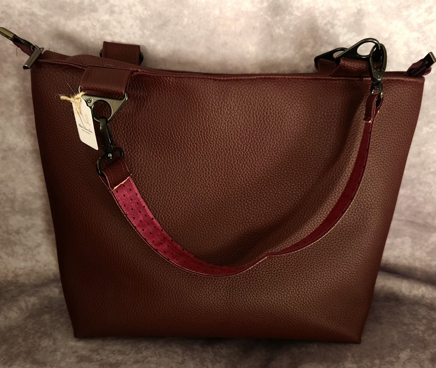 Moonglow Chocolate Brownie dark brown vinyl