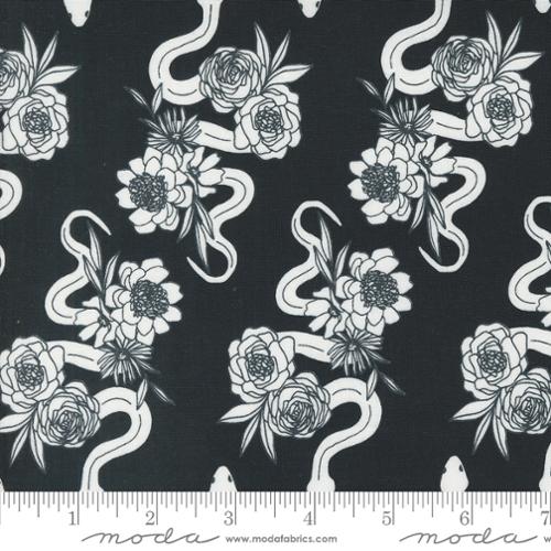 Noir Halloween 4 yard bundle