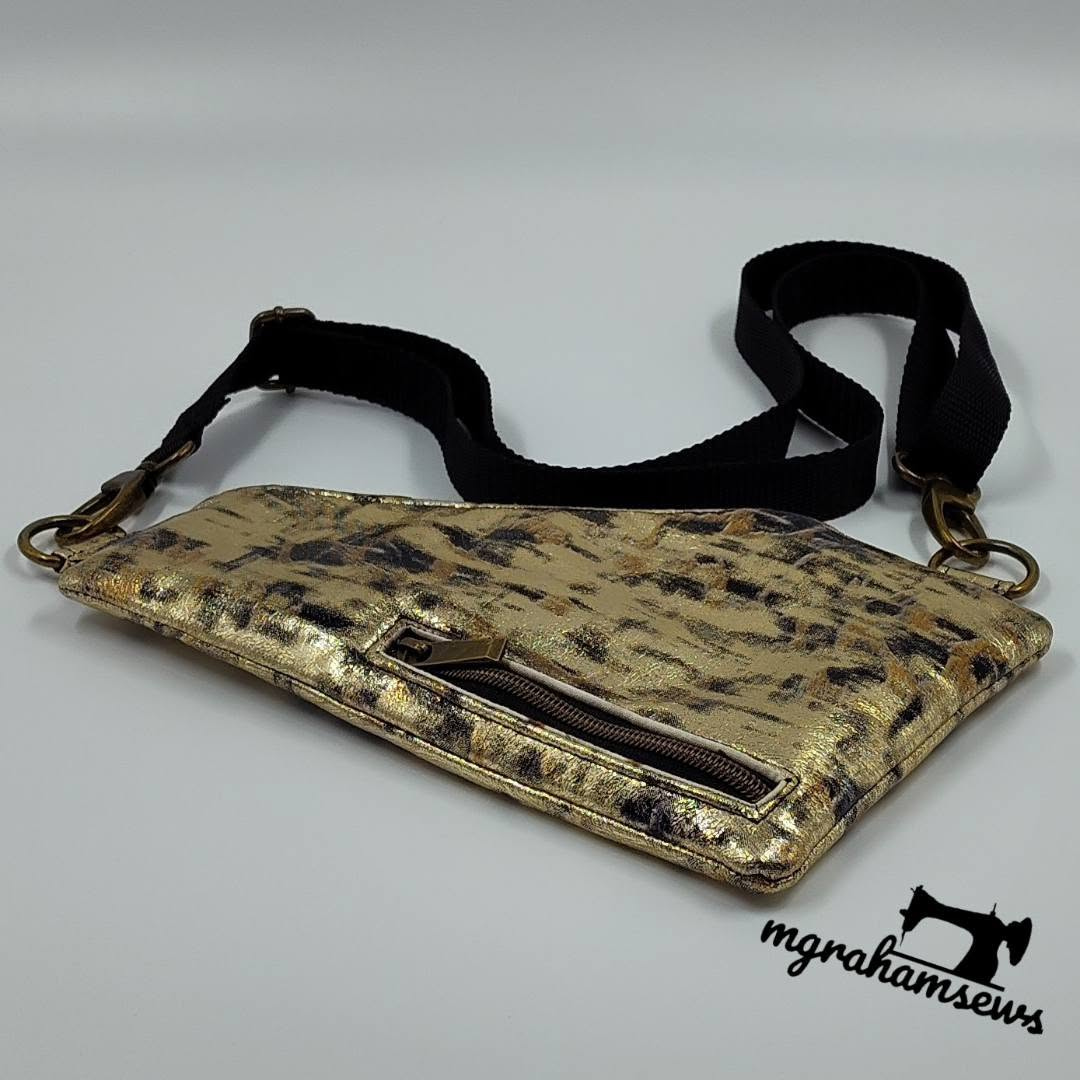 Soft Vinyl Gold Leopard Mix