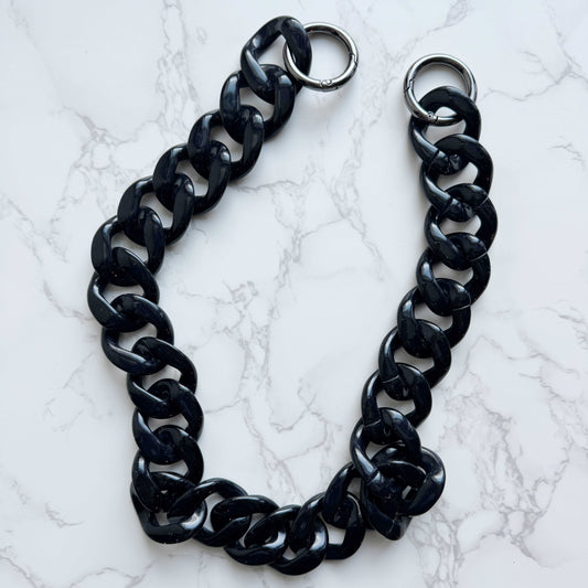 Black acrylic bag chain