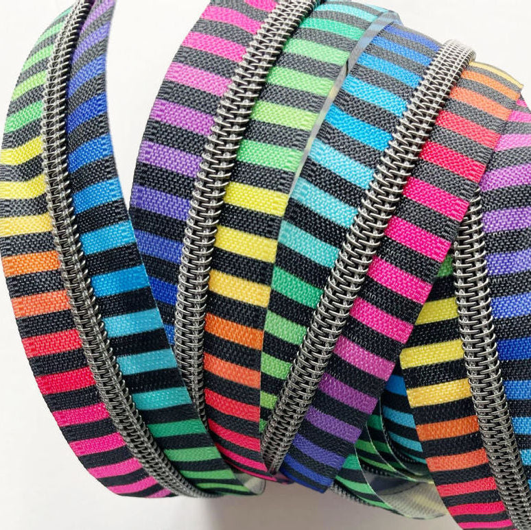 Rainbow striped zipper tape