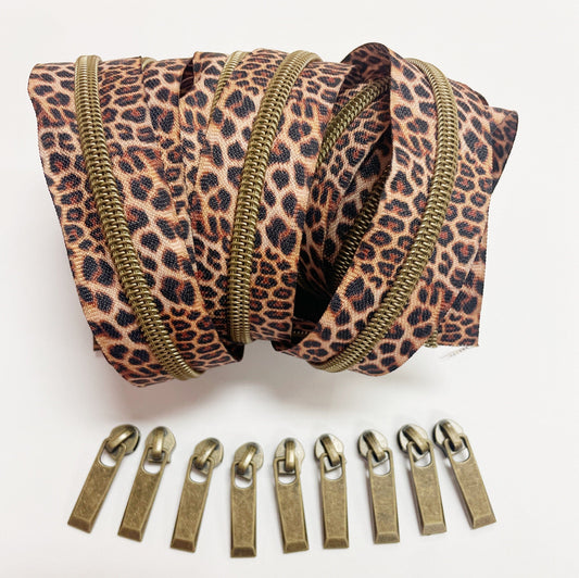 Leopard print zipper tape and pulls - ACS_1716