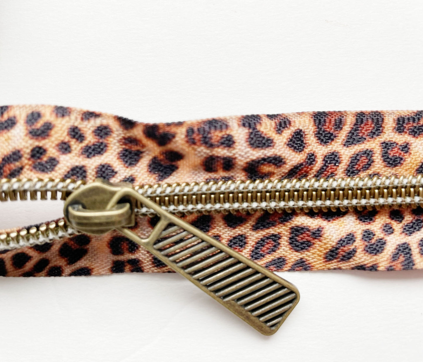 White and Gold Zipper Pack